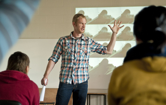 Professor Jimmy Kuehnle teaching class
